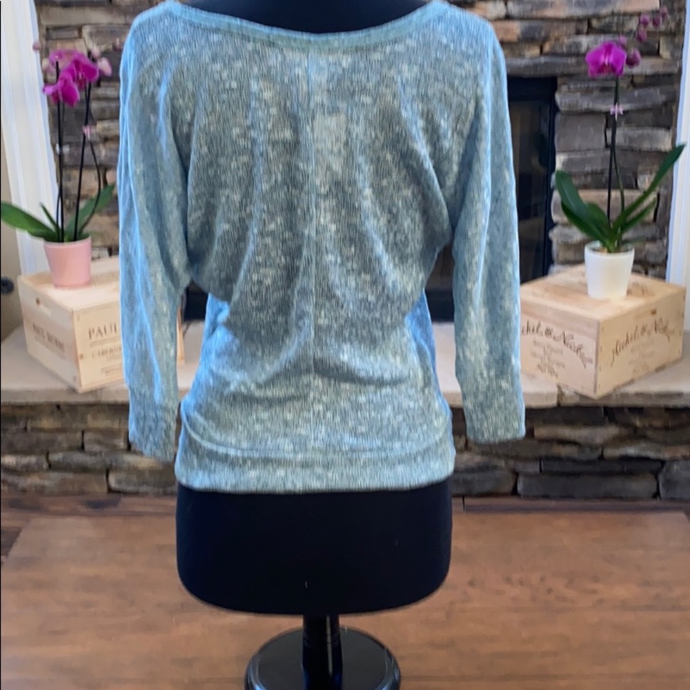 Women’s sweater - Picture 2 of 3